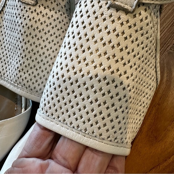 House of Harlow 1960 Esperanza Flats Women’s White Leather Ankle Strap Shooties - Picture 10 of 16